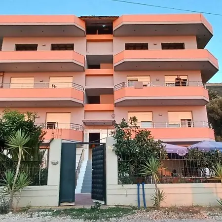 Nuredinaj Gasthof Vlorë