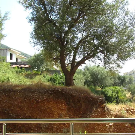 Nuredinaj Gasthof *